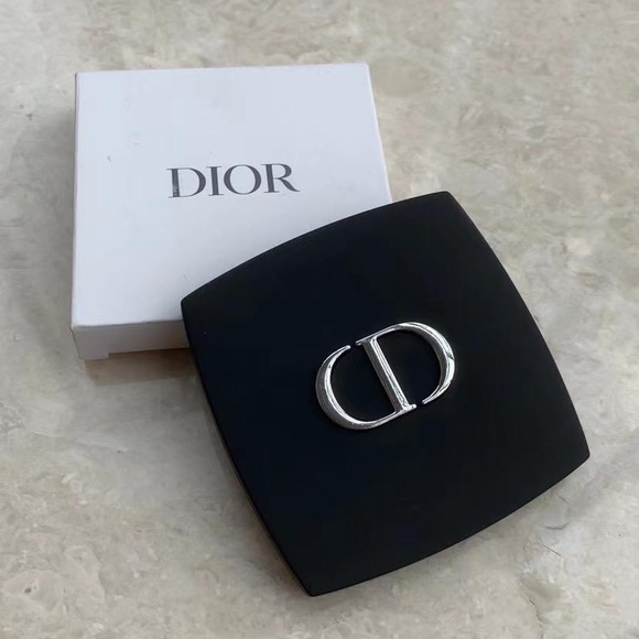 Dior Other - Dior Magnifying Makeup Mirror